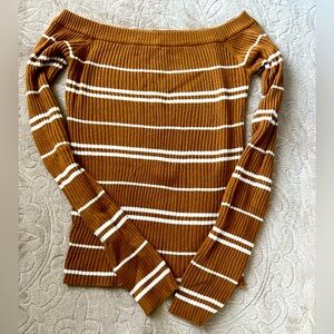 Cozy light brown top